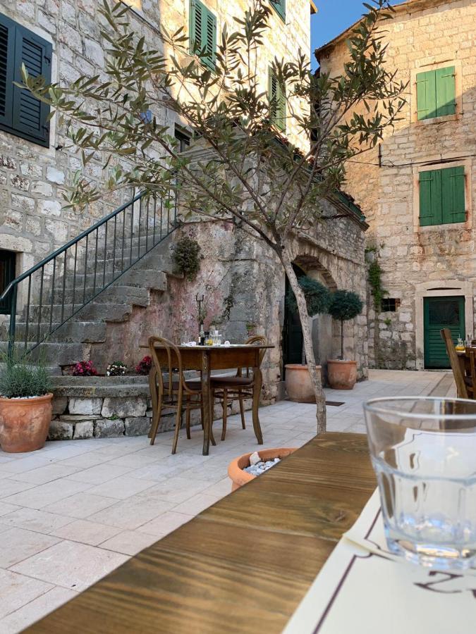 Residence Bella Stari Grad  Luaran gambar