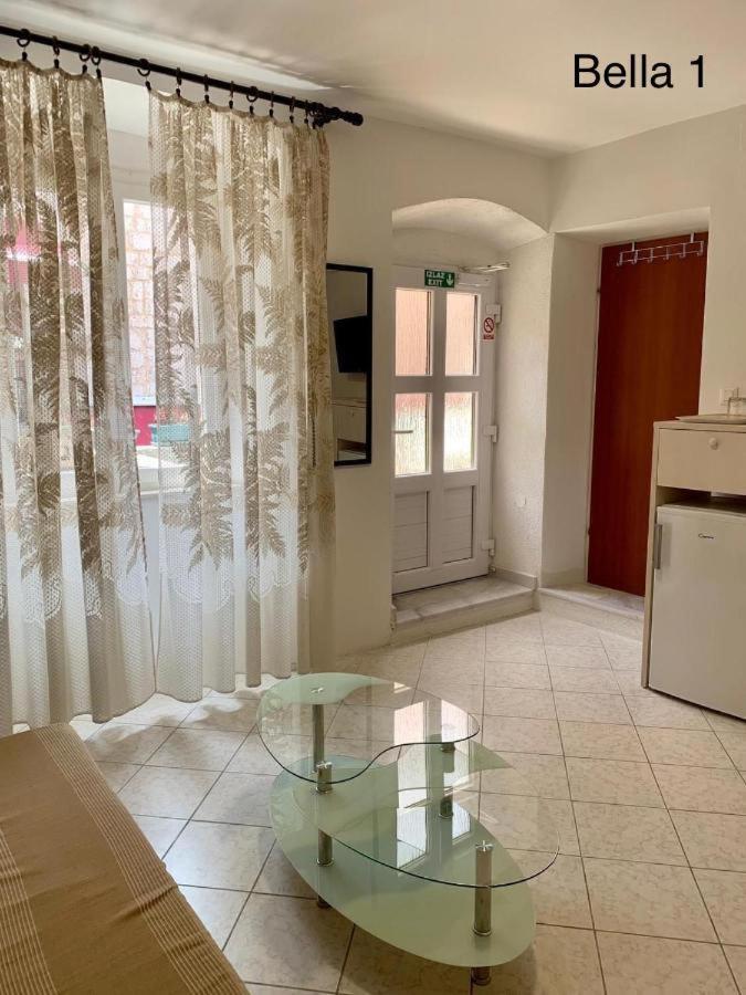 Residence Bella Stari Grad  Luaran gambar