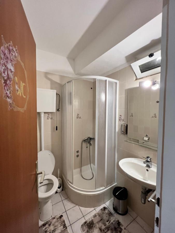 Residence Bella Stari Grad  Luaran gambar