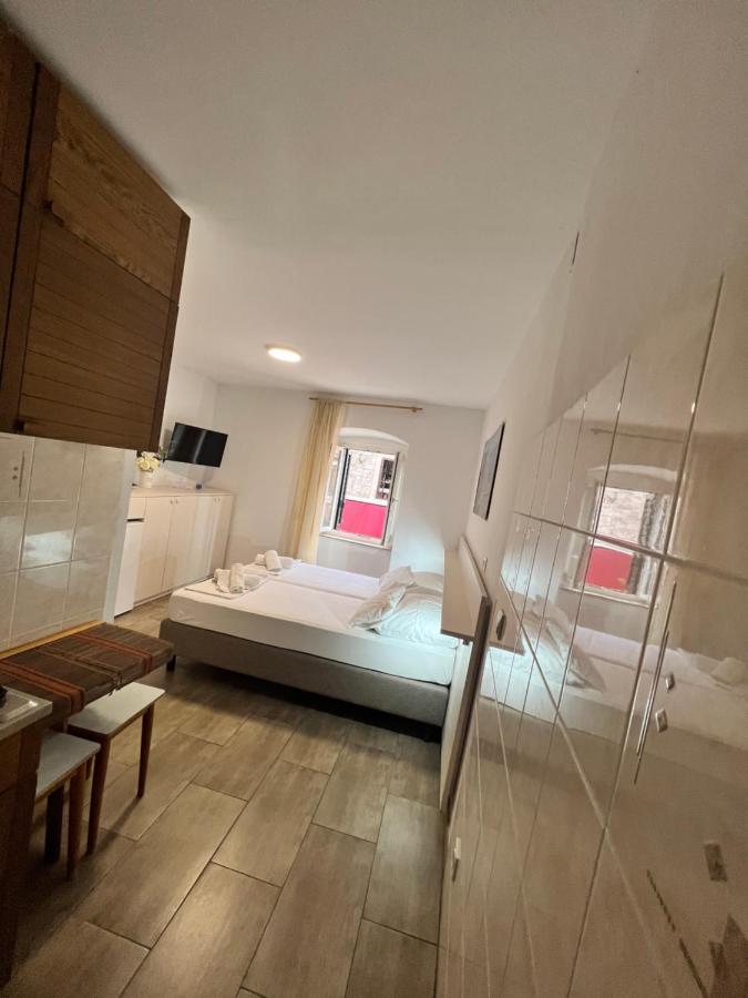 Residence Bella Stari Grad  Luaran gambar