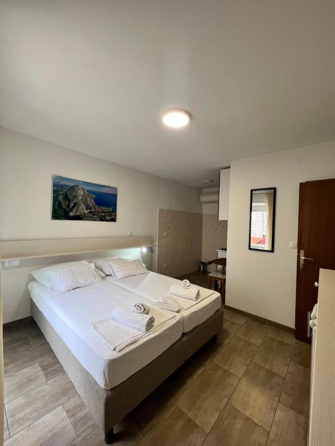 Residence Bella Stari Grad  Luaran gambar