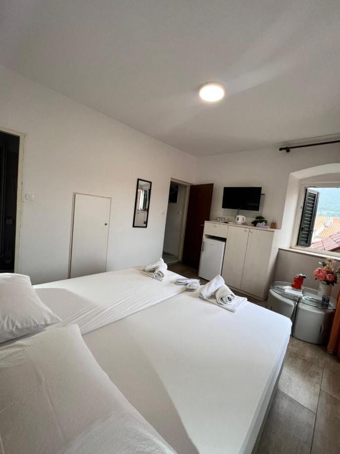 Residence Bella Stari Grad  Luaran gambar